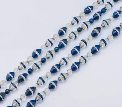 Sautoir orné de perles de cristal de roche...