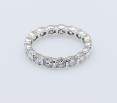 Alliance américaine en or gris 18 carats...