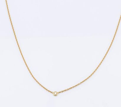 DIOR
Collier en or jaune 18 carats (750 millièmes)...
