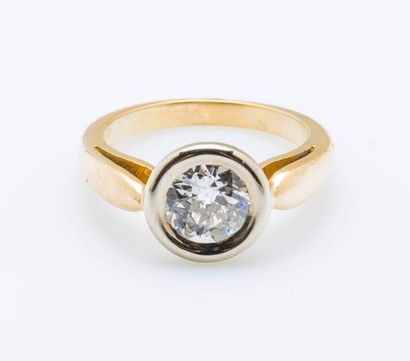 Bague en or jaune 18 carats (750 millièmes)...