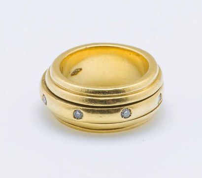 Bague en or jaune 18 carats (750 millièmes)...