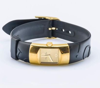 DIOR
Montre de dame en métal plaqué or jaune,...