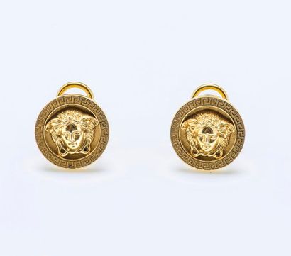 GIANNI VERSACE
Paire de boucles d’oreilles...