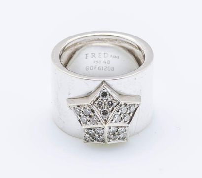 FRED
Bague «Lucifer» en or gris 18 carats...