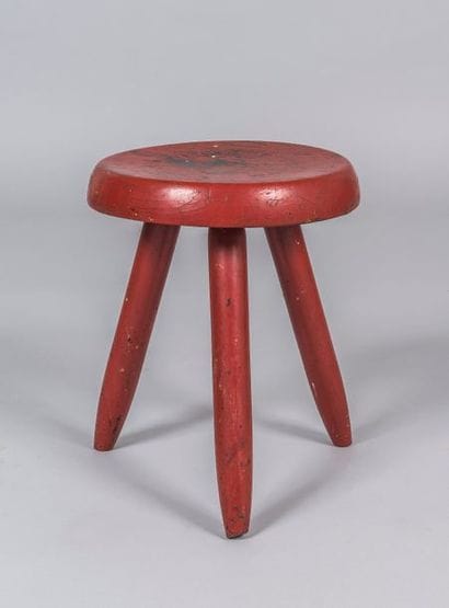 CHARLOTTE PERRIAND
Tabouret en bois laqué...