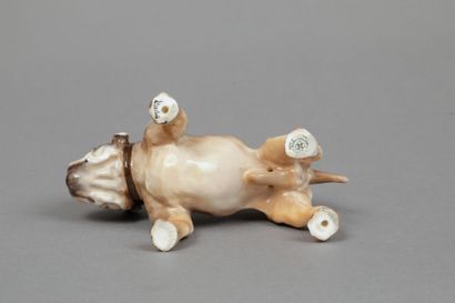 Royal DOULTON
Bouledogue en céramique polychrome.
H.:...