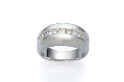 Demi-Alliance bossuée (bague pneu) en or...