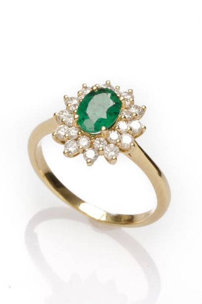 Bague en or jaune 750 millièmes (18K), ornée...
