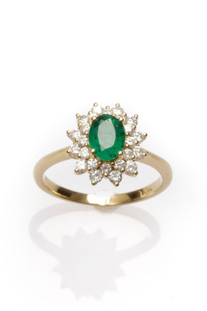 Bague en or jaune 750 millièmes (18K), ornée...