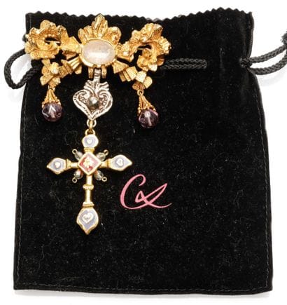 Christian LACROIX
Gilded metal cross brooch...
