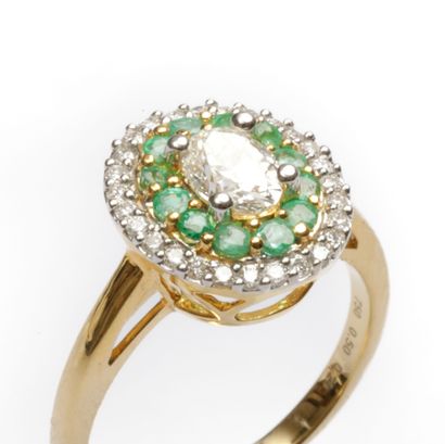 18K yellow gold ring set with a 0.50 carat...