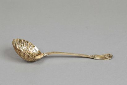 Cuillère saupoudreuse en vermeil, modèle...