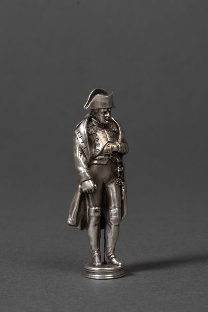 Silver cachet 1st title featuring Napoleon.
Weight:...