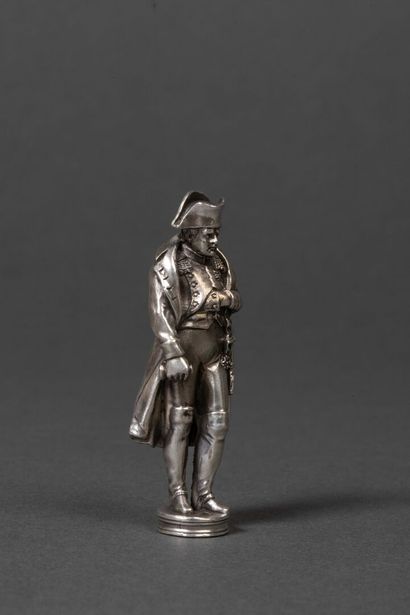 Silver cachet 1st title featuring Napoleon.
Weight:...
