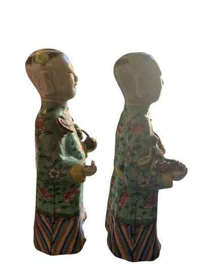 China, circa 1900
Two Famille Rose porcelain...