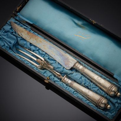 Very nice carving set, handles in filled...
