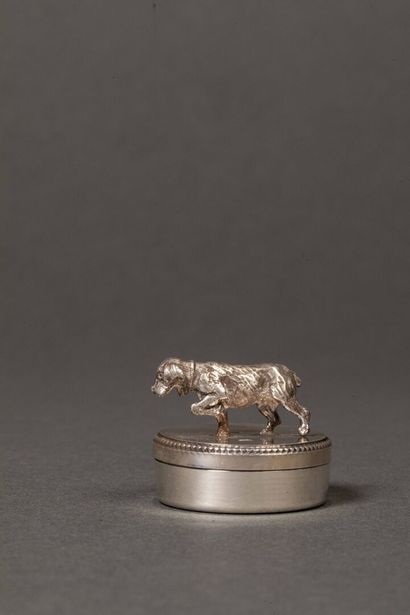 Round silver 