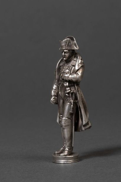 Silver cachet 1st title featuring Napoleon.
Weight:...