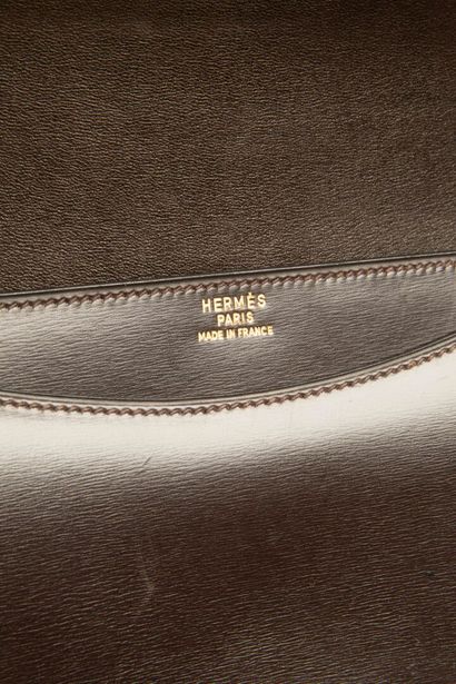 Hermès
Ring bag in chocolate box calfskin
Brown...