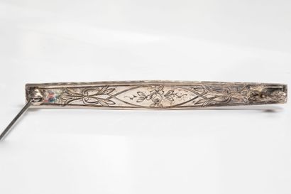Barrette brooch in 800 thousandths silver...