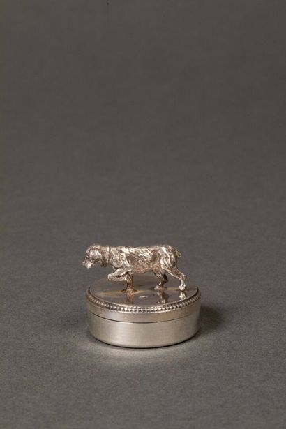 Round silver 