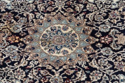Fin Nain
Iran
Wool and silk
Shah era
circa...