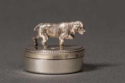 Round silver 