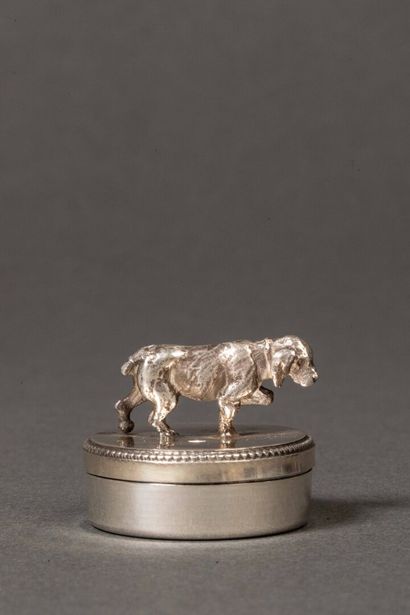 Round silver 