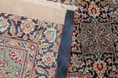 Fine silk Ghoum
Iran
Shah era
circa 1950/60
The...