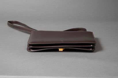 Hermès
Ring bag in chocolate box calfskin
Brown...