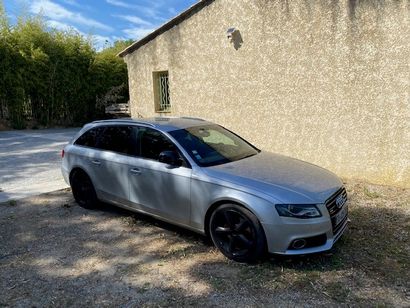 AUDI A4 AVANT S4 V6, Grise, 1re mise en circulation...