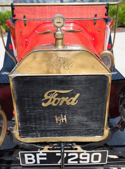 FORD MODEL T CONVERTIBLE, de 1911, Carte...