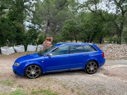 AUDI A4 AVANT S4 V8, Bleu NOGARO, 1re mise...