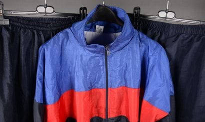 HECKEL, veste T XXL bleu/rouge/noir, un jogging...