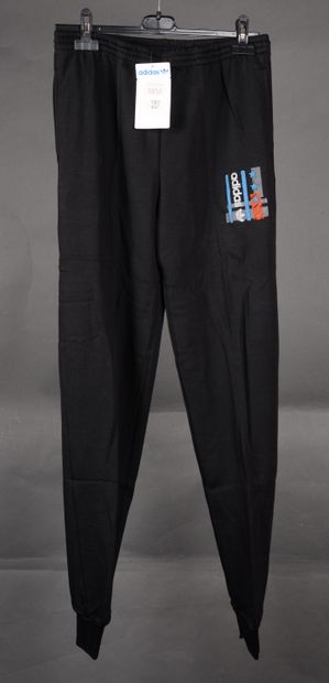 ADIDAS, jogging noir, T FR 180