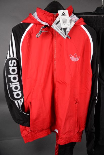 ADIDAS modèle LUCCA, veste zippée et jogging...