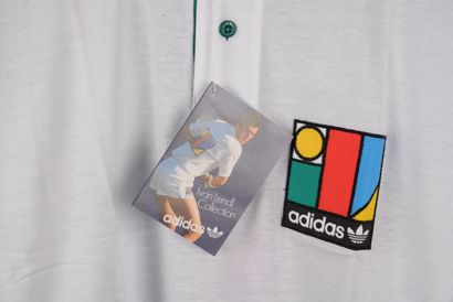 ADIDAS modèle MASTERS, polo tennis blanc...