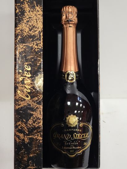 1 bottle Champagne Grand Siècle 