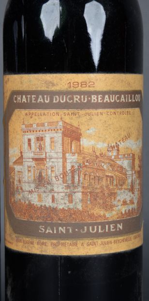 2 Bottles Château Ducru-Beaucaillou, Saint-Julien,...