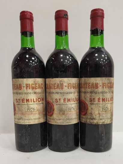 3 bottles Château FIGEAC, Saint Emilion,...