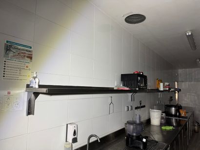 3 Etagères murale en inox, 3 X 200CM