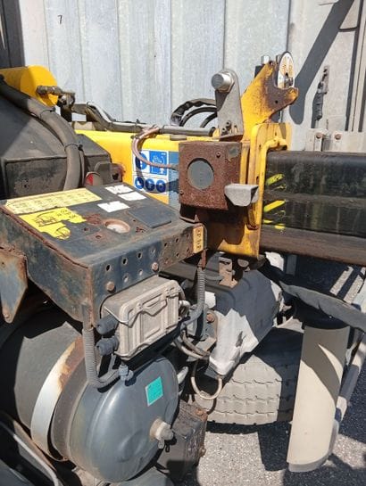 CAMION PLATEAU GRUE CAGE IVECO 4x2 ML 180E30...