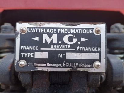 CAMION PLATEAU GRUE RENAULT 6X4 C430 équipé...