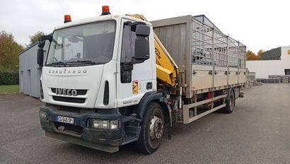 CAMION PLATEAU GRUE CAGE IVECO 4X2 ML 180E30...