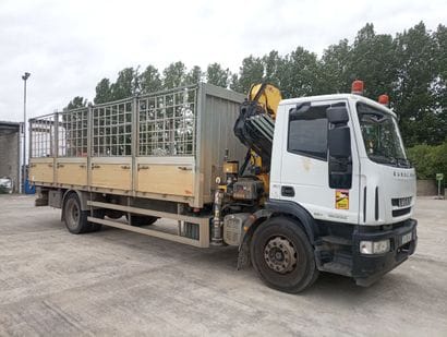 CAMION PLATEAU GRUE CAGE IVECO 4X2 ML180E25...