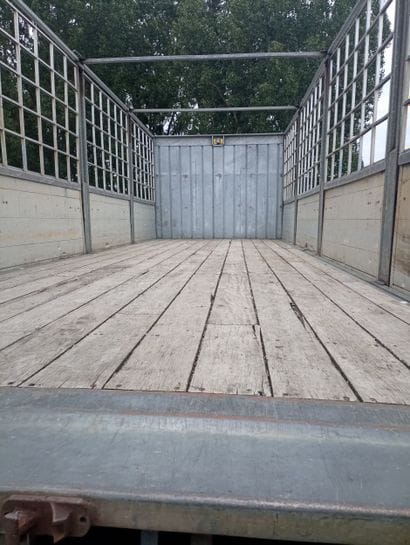 CAMION PLATEAU GRUE CAGE IVECO 4X2 ML180E25...
