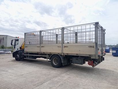 CAMION PLATEAU GRUE CAGE IVECO 4X2 ML180E...