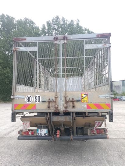 CAMION PLATEAU GRUE CAGE IVECO 4X2 ML180E25...