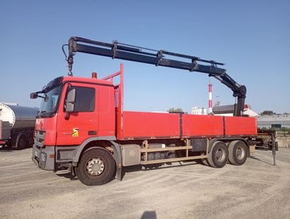 CAMION PLATEAU GRUE MERCEDES 6x4 ACTROS 2641...