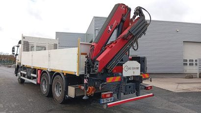 CAMION PLATEAU GRUE VOLVO 6X4 FMX410 équipé...